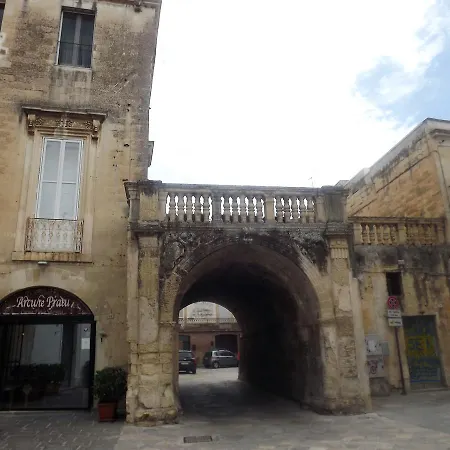 Arco Di Prato *
